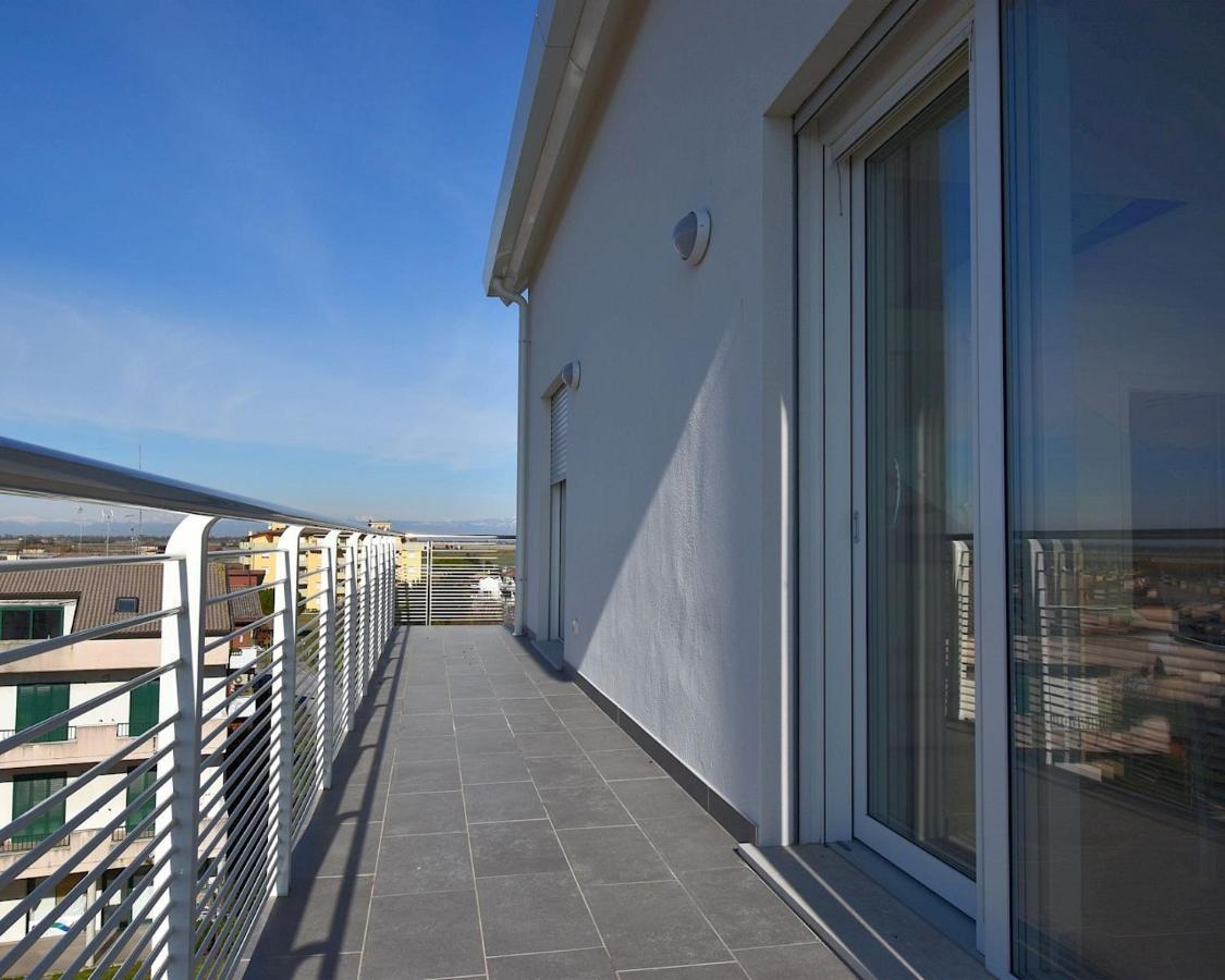 Residence Al Molo - Suite Porta Del Mar Sea View - Agenzia Cocal Caorle Exterior foto